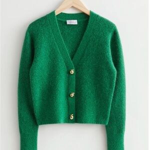 & Other Stories Gold Apple button 🍏 detail